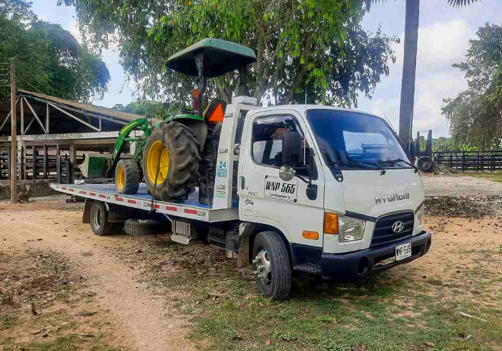 gruas maquinaria amarilla ibague